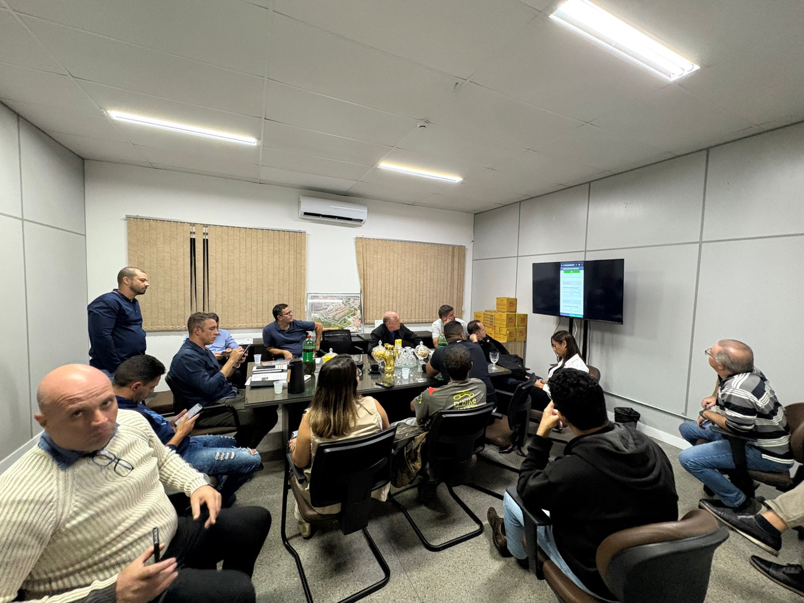 Câmara realiza reunião com o Prefeito para esclarecimentos sobre o IPTU 2025