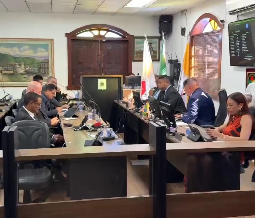 Sessão ordinária desta segunda-feira (10)